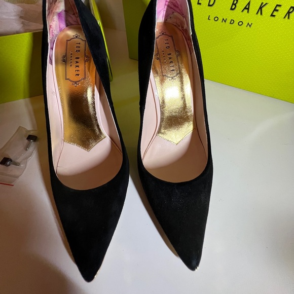 Ted Baker London black suede heels size 7 - Picture 2 of 10
